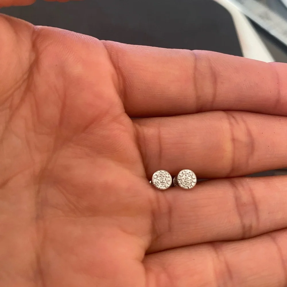14K White Gold Micro Diamond Pave Circular Stud Earrings - 0.07 ctw
RON HAMI - Picture 4 of 4